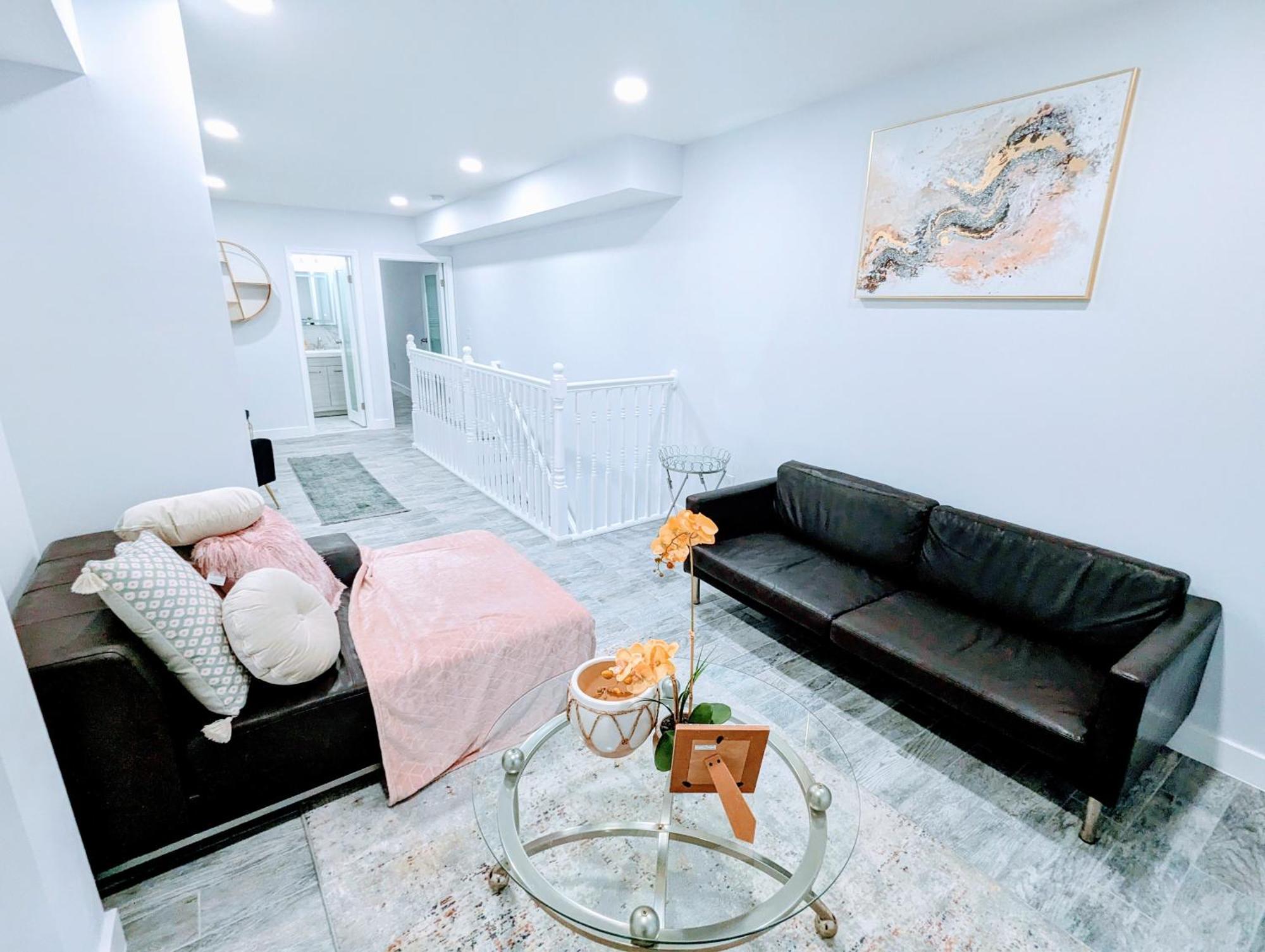 Luxurious 3 Bedroom Apt With A Beautiful Balcony Вашингтон Номер фото